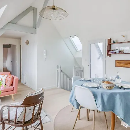 Fleurs D'ajoncs By Interhome Appartement Saint-Malo