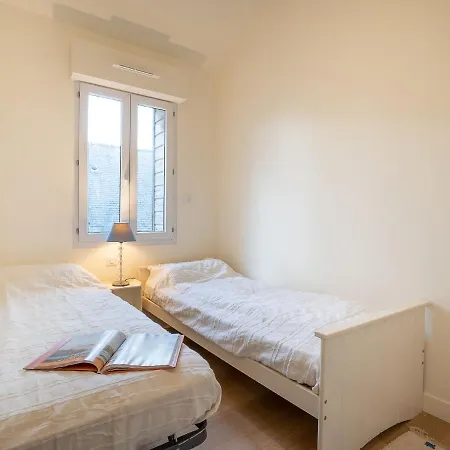 Fleurs D'ajoncs By Interhome Appartement