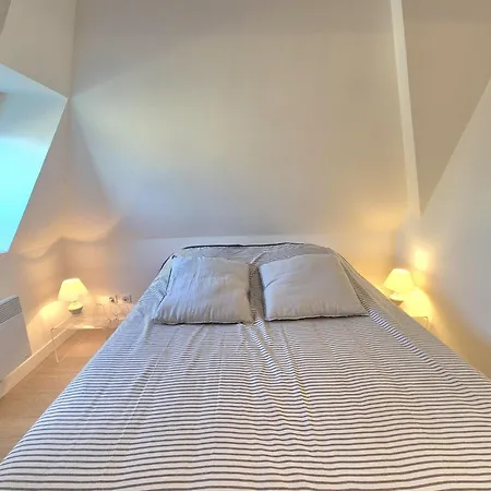 Fleurs D'ajoncs By Interhome Appartement